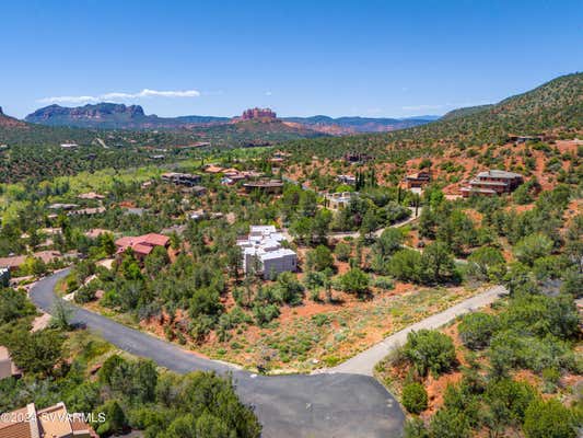 61 CRAIGMONT DR, SEDONA, AZ 86336, photo 3 of 27