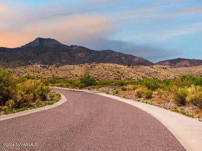 840 SKYLINE BLVD, CLARKDALE, AZ 86324, photo 2 of 5