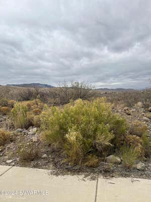 601 SKYLINE BLVD, CLARKDALE, AZ 86324, photo 2 of 5