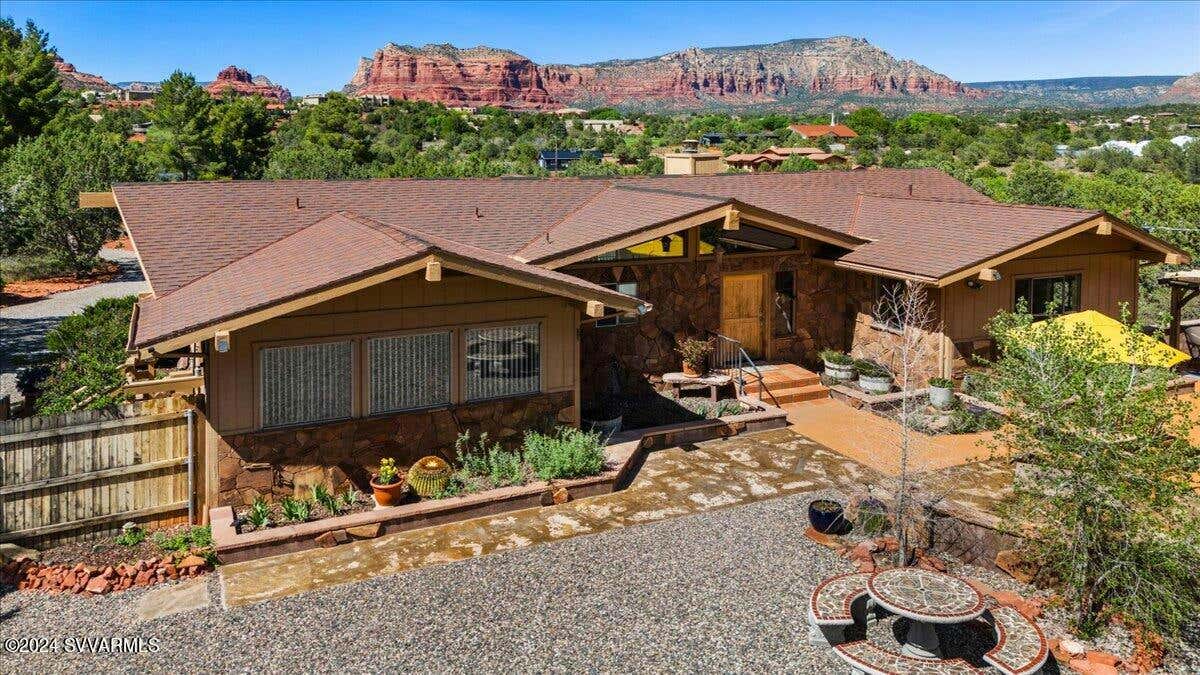 115 ARABIAN DR, SEDONA, AZ 86351, photo 1 of 44