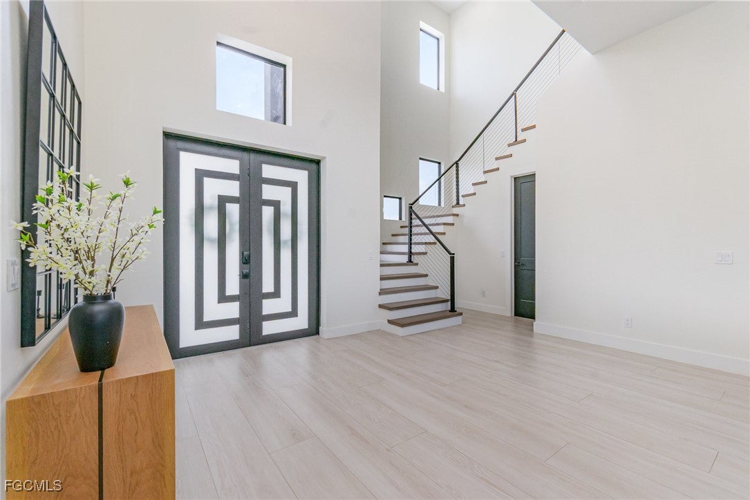 Cape Coral, Florida, 33993, United States, 5 Bedrooms Bedrooms, ,5 BathroomsBathrooms,Residential,Active,1989762