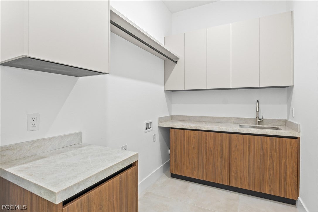 Cape Coral, Florida, 33991, United States, 6 Bedrooms Bedrooms, ,7 BathroomsBathrooms,Residential,Active,2018184