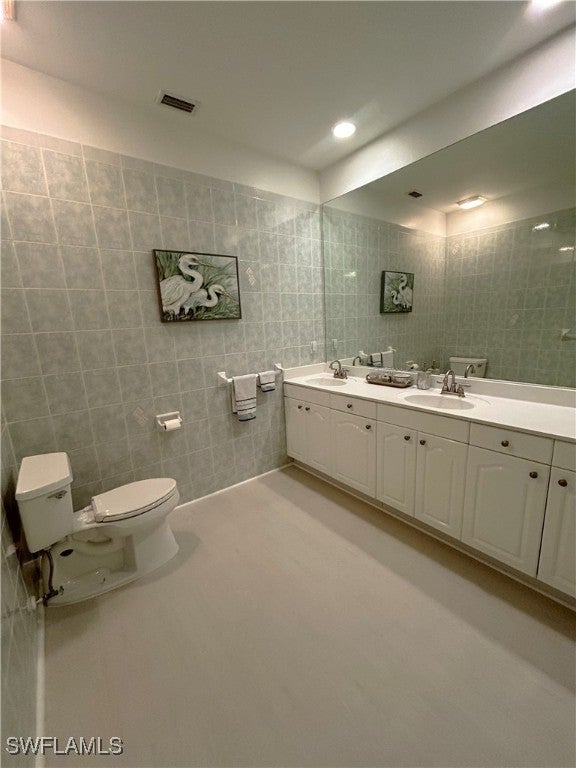 Cape Coral, Florida, 33904, United States, 3 Bedrooms Bedrooms, ,4 BathroomsBathrooms,Residential,Active,1770047