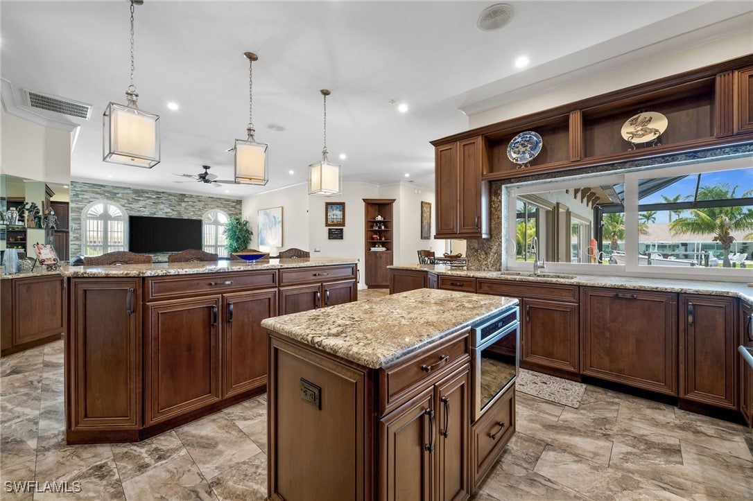 Cape Coral, Florida, 33904, United States, 5 Bedrooms Bedrooms, ,5 BathroomsBathrooms,Residential,Active,1905071