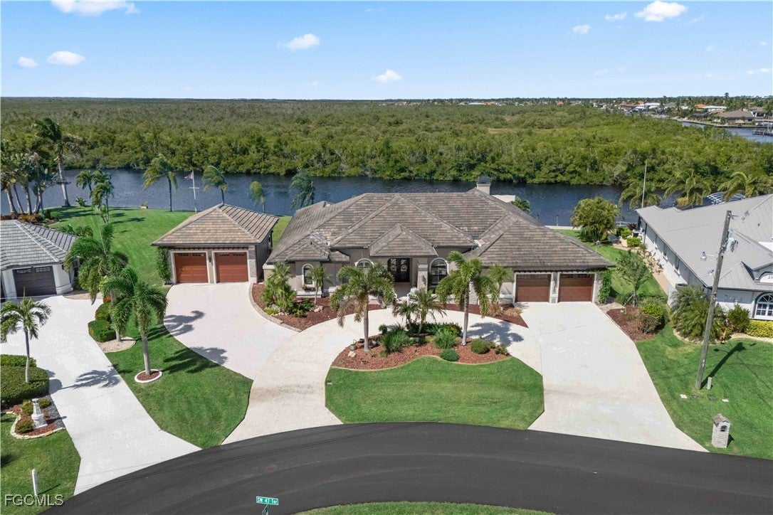 Cape Coral, Florida, 33914, United States, 3 Bedrooms Bedrooms, ,4 BathroomsBathrooms,Residential,Active,1962177