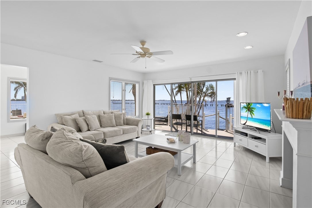 Cape Coral, Florida, 33904, United States, 4 Bedrooms Bedrooms, ,3 BathroomsBathrooms,Residential,Active,1945195