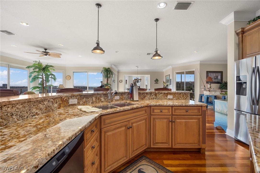 Cape Coral, Florida, 33904, United States, 3 Bedrooms Bedrooms, ,4 BathroomsBathrooms,Residential,Active,1734412