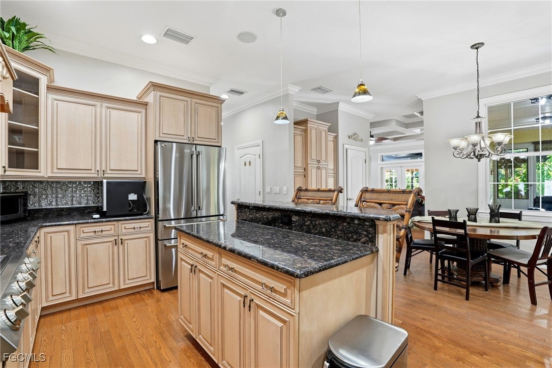 Fort Myers, Florida, 33912, United States, 4 Bedrooms Bedrooms, ,4 BathroomsBathrooms,Residential,Active,1964491