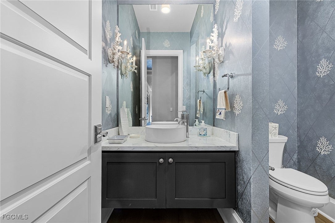 Miromar Lakes, Florida, 33913, United States, 4 Bedrooms Bedrooms, ,6 BathroomsBathrooms,Residential,Active,2010922