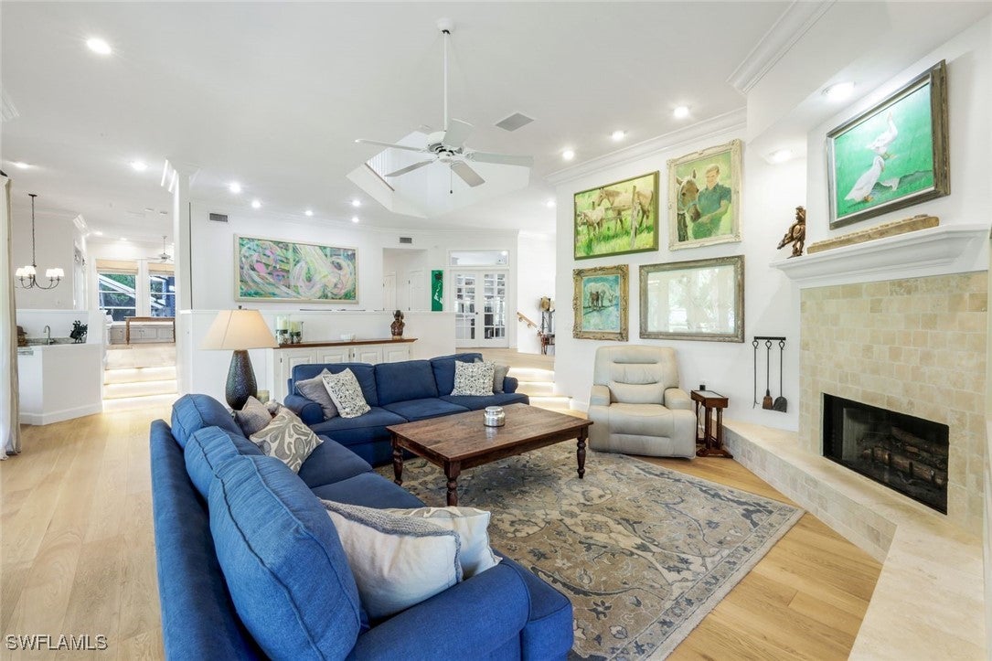 Alva, Florida, 33920, United States, 4 Bedrooms Bedrooms, ,5 BathroomsBathrooms,Residential,Active,1764865