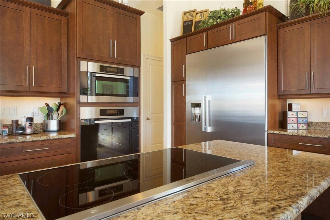 Cape Coral, Florida, 33904, United States, ,5 BathroomsBathrooms,Residential,Active,1704827