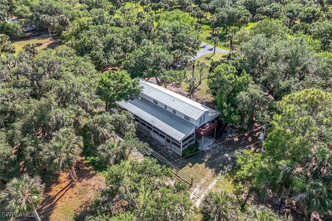 Alva, Florida, 33920, United States, 4 Bedrooms Bedrooms, ,5 BathroomsBathrooms,Residential,Active,1764865