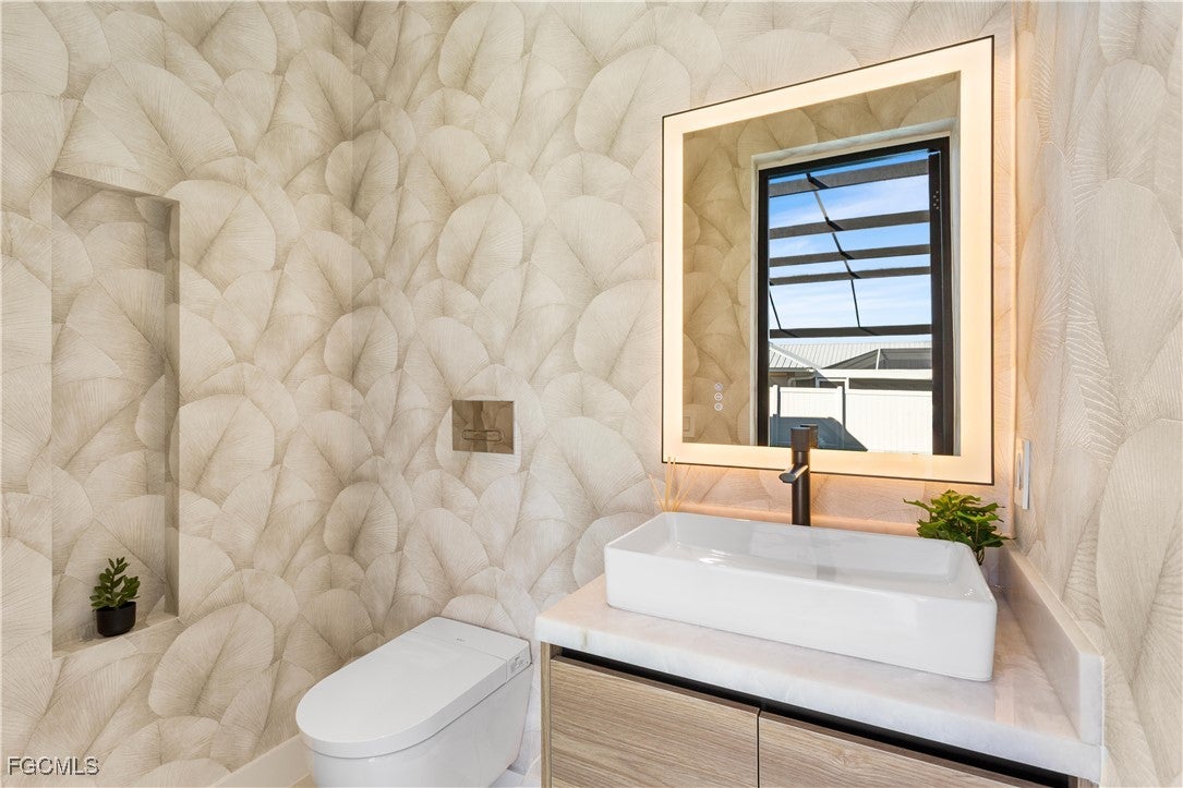 Cape Coral, Florida, 33914, United States, 4 Bedrooms Bedrooms, ,5 BathroomsBathrooms,Residential,Active,1997598