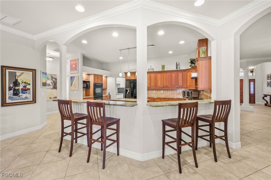 Fort Myers, Florida, 33919, United States, 5 Bedrooms Bedrooms, ,6 BathroomsBathrooms,Residential,Active,2011884