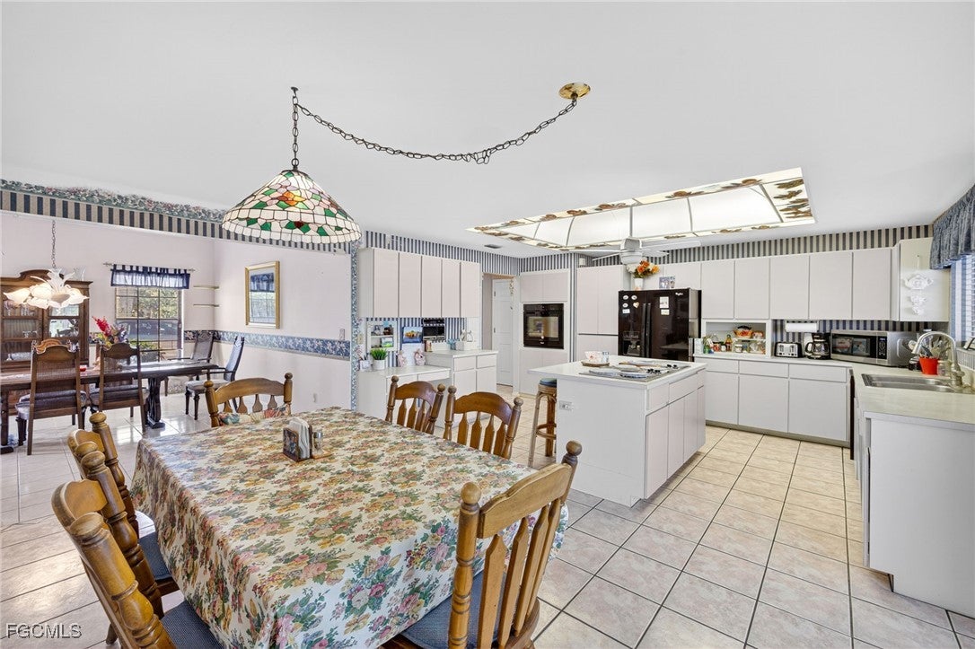 Fort Myers, Florida, 33908, United States, 5 Bedrooms Bedrooms, ,5 BathroomsBathrooms,Residential,Active,1919401