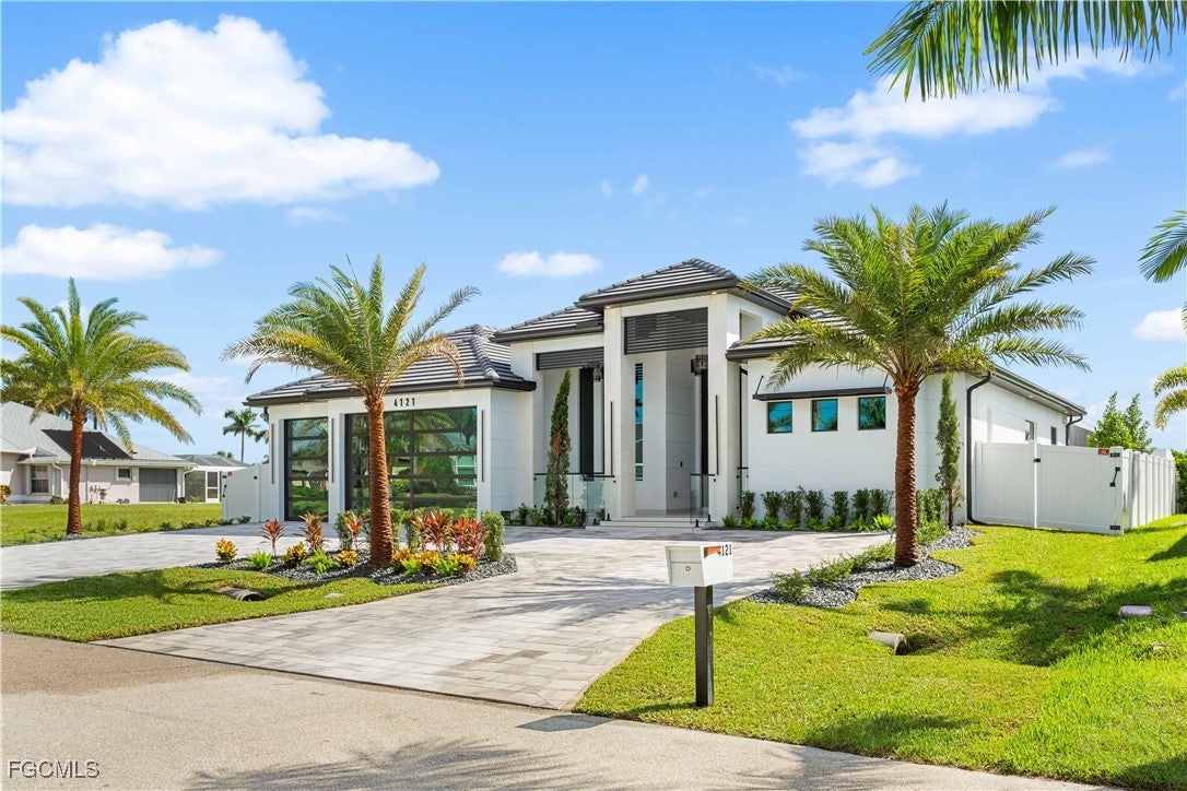 Cape Coral, Florida, 33914, United States, 4 Bedrooms Bedrooms, ,5 BathroomsBathrooms,Residential,Active,1953271