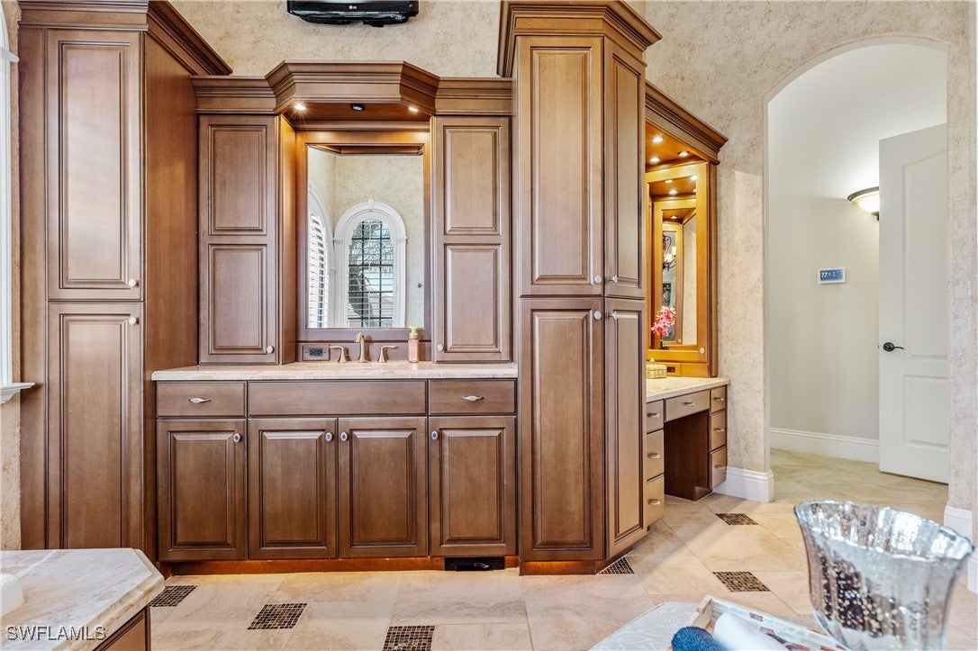 Cape Coral, Florida, 33904, United States, 3 Bedrooms Bedrooms, ,4 BathroomsBathrooms,Residential,Active,1798043