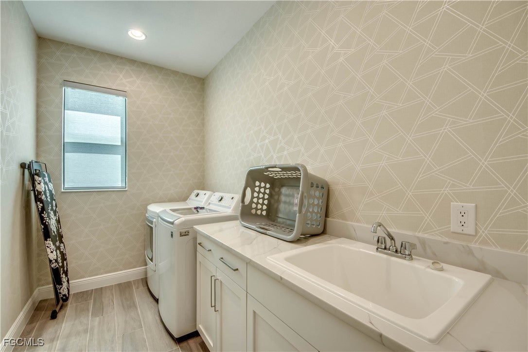 Cape Coral, Florida, 33904, United States, 4 Bedrooms Bedrooms, ,3 BathroomsBathrooms,Residential,Active,2009147