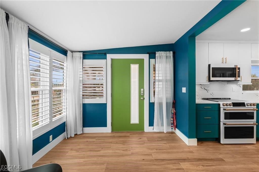 Fort Myers Beach, Florida, 33931, United States, 3 Bedrooms Bedrooms, ,3 BathroomsBathrooms,Residential,Active,1945460