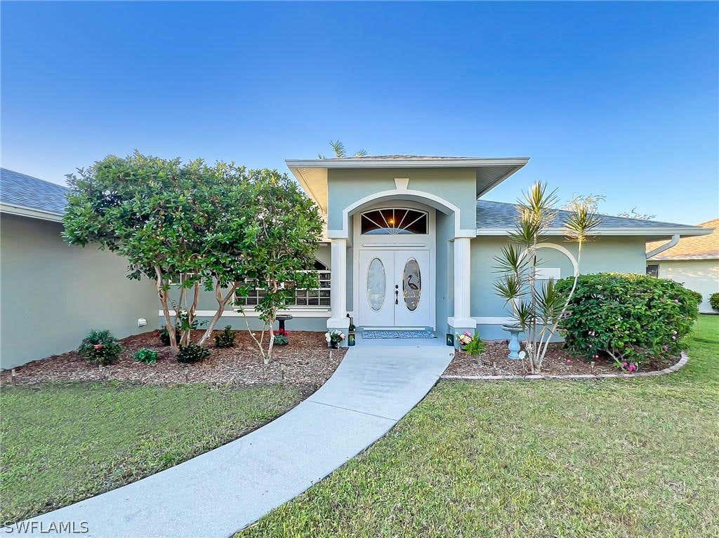 7631 WOODLAND BEND CIR, FORT MYERS, FL 33912, photo 1 of 34