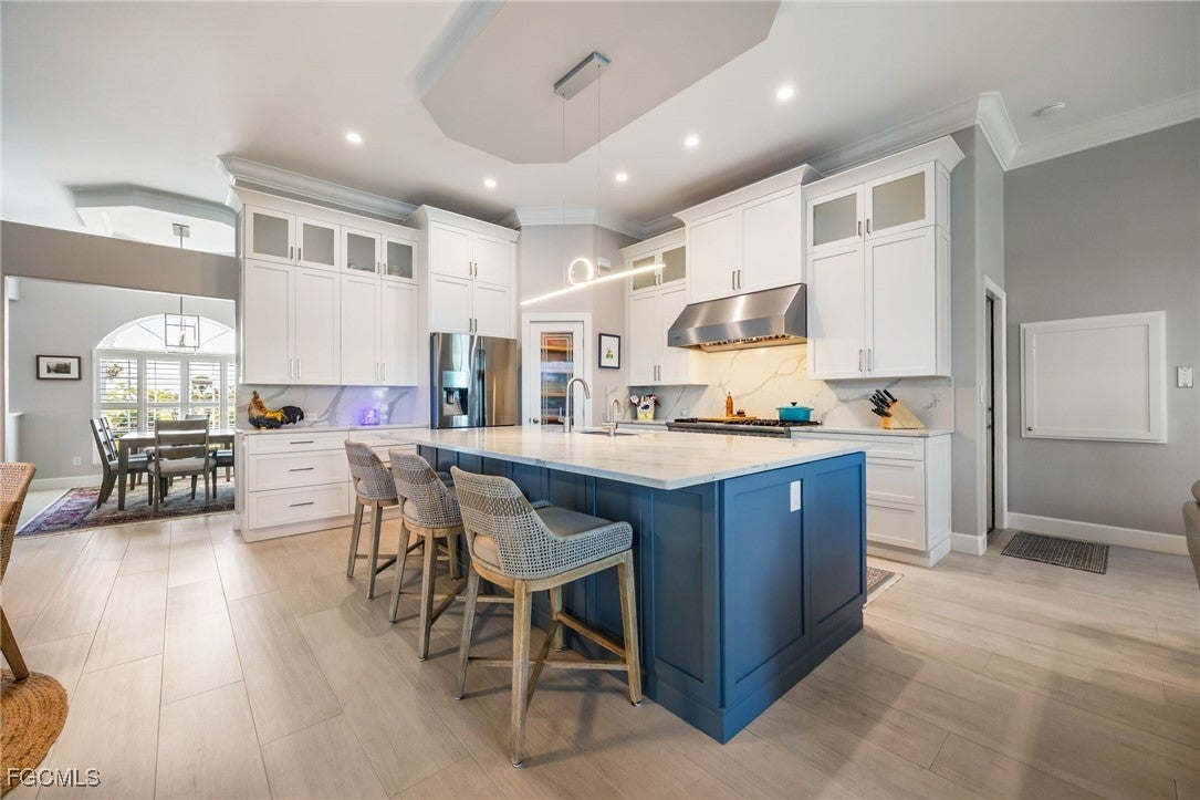 Sanibel, Florida, 33957, United States, 3 Bedrooms Bedrooms, ,5 BathroomsBathrooms,Residential,Active,1922536