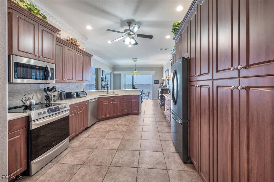 Cape Coral, Florida, 33904, United States, 3 Bedrooms Bedrooms, ,3 BathroomsBathrooms,Residential,Active,1954037