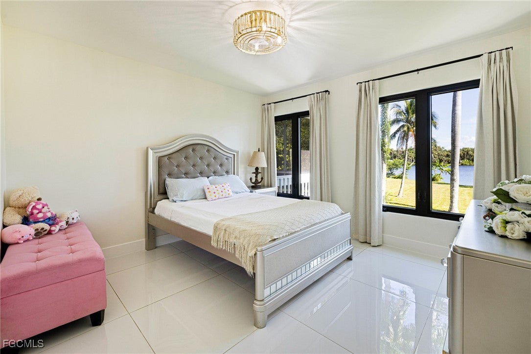 Alva, Florida, 33920, United States, 6 Bedrooms Bedrooms, ,4 BathroomsBathrooms,Residential,Active,2010171