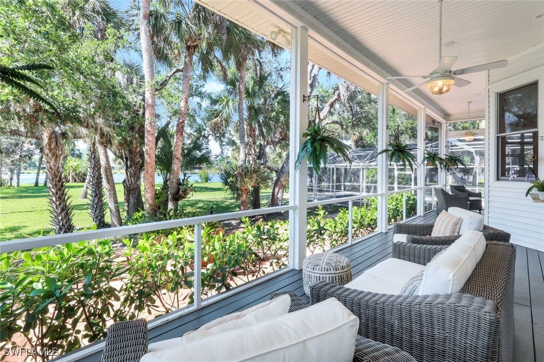 Alva, Florida, 33920, United States, 4 Bedrooms Bedrooms, ,5 BathroomsBathrooms,Residential,Active,1764865