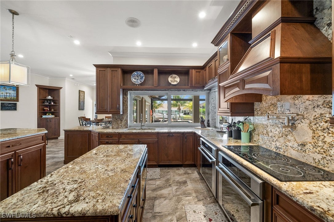 Cape Coral, Florida, 33904, United States, 5 Bedrooms Bedrooms, ,5 BathroomsBathrooms,Residential,Active,1905071
