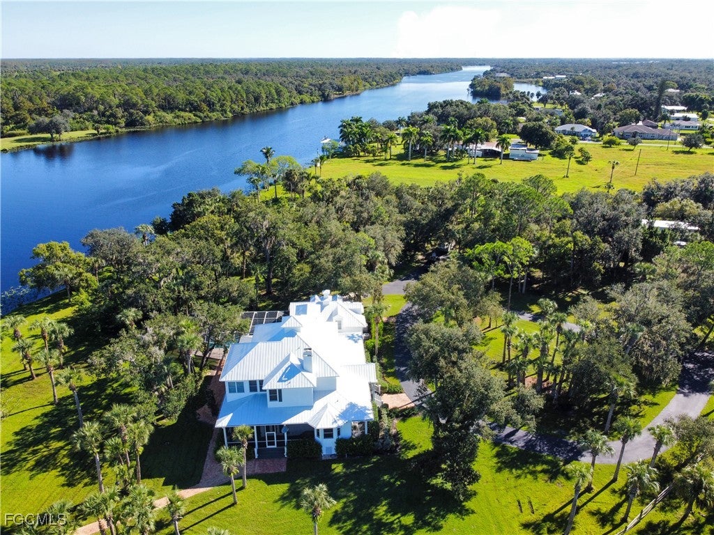 Alva, Florida, 33920, United States, 4 Bedrooms Bedrooms, ,5 BathroomsBathrooms,Residential,Active,1764865