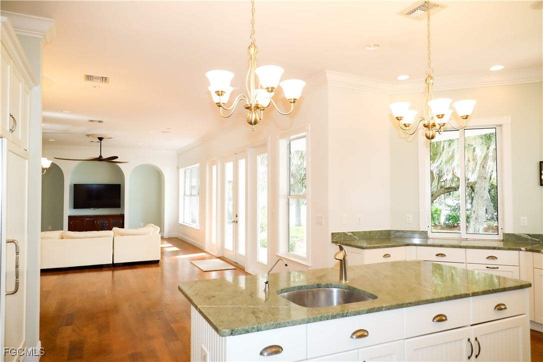 Alva, Florida, 33920, United States, 5 Bedrooms Bedrooms, ,5 BathroomsBathrooms,Residential,Active,1988720