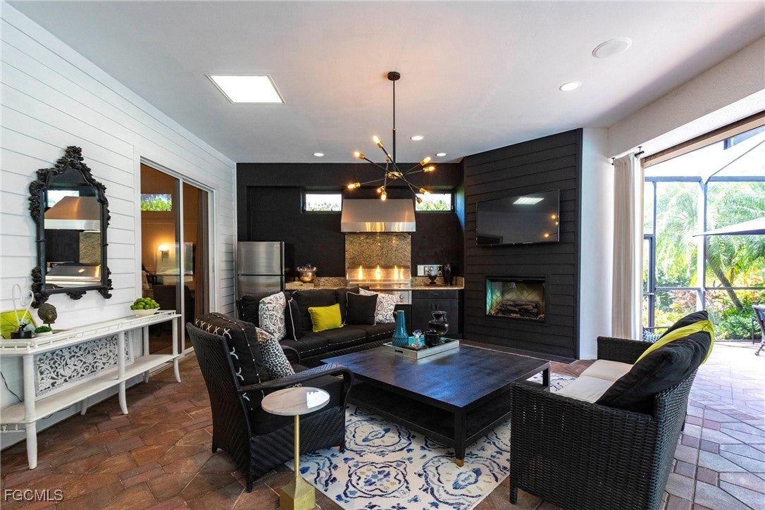 Fort Myers, Florida, 33905, United States, 3 Bedrooms Bedrooms, ,4 BathroomsBathrooms,Residential,Active,1969769