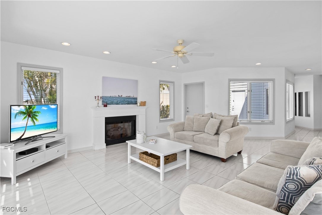 Cape Coral, Florida, 33904, United States, 4 Bedrooms Bedrooms, ,3 BathroomsBathrooms,Residential,Active,1945195