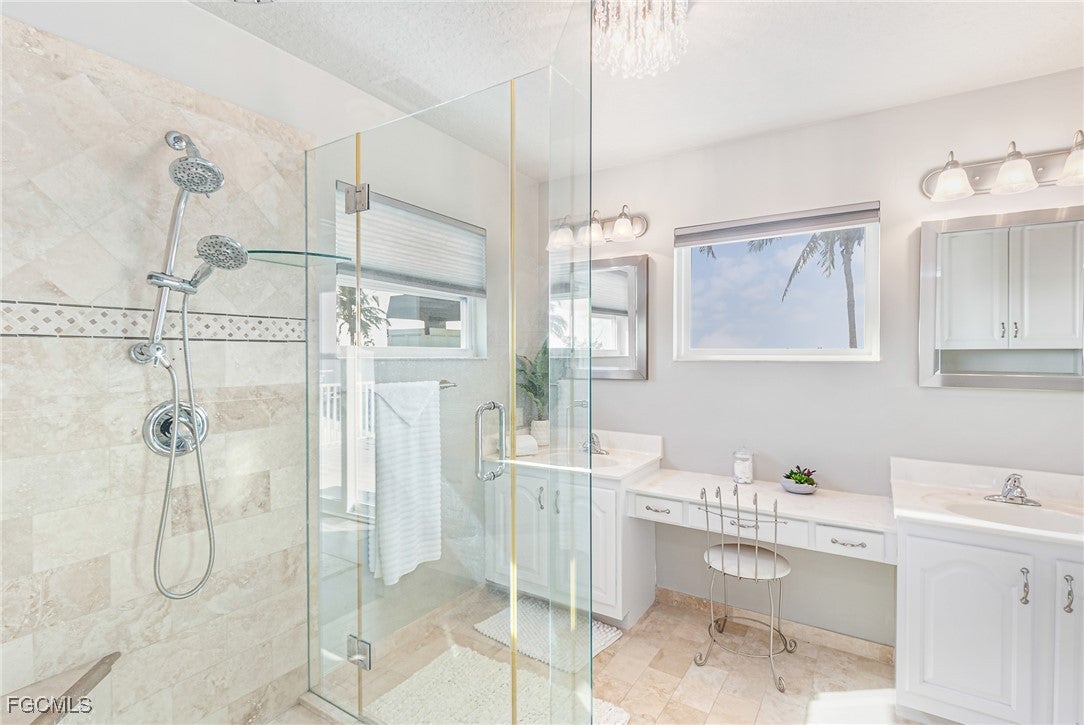 Matlacha, Florida, 33993, United States, 5 Bedrooms Bedrooms, ,5 BathroomsBathrooms,Residential,Active,2007225