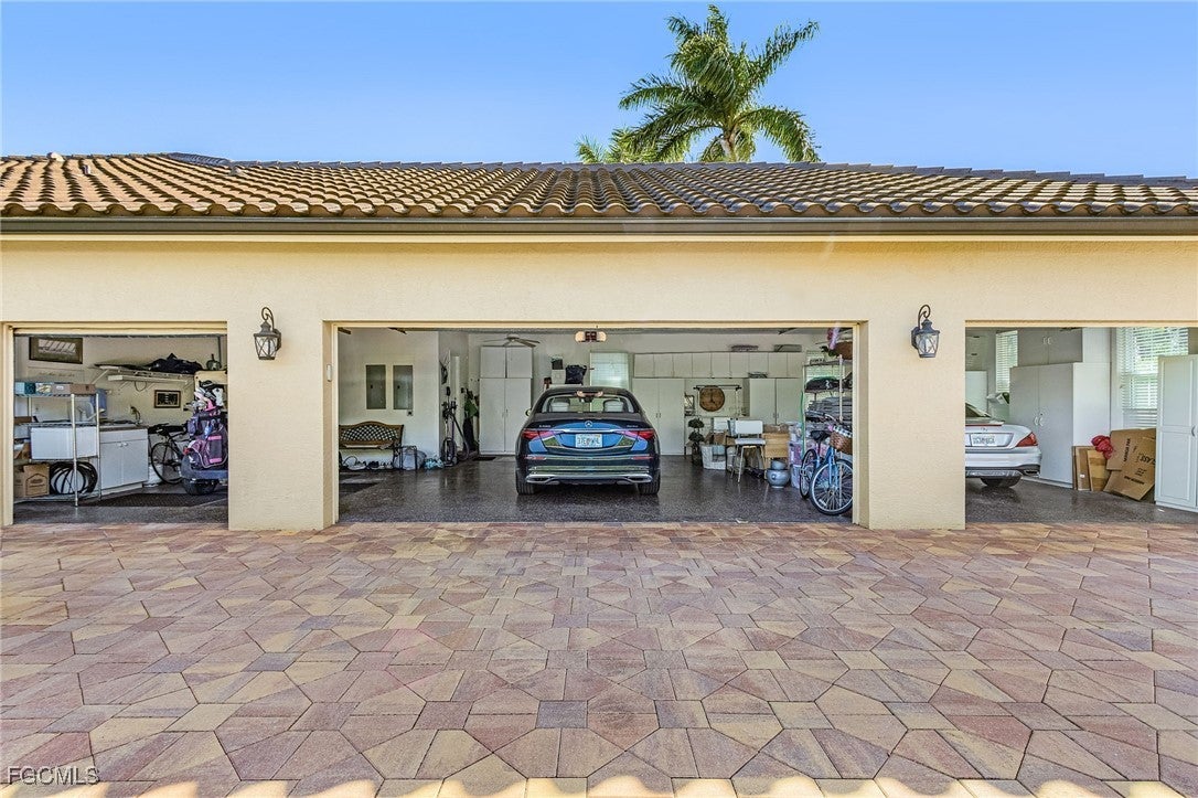 Fort Myers, Florida, 33912, United States, 3 Bedrooms Bedrooms, ,3 BathroomsBathrooms,Residential,Active,2015479