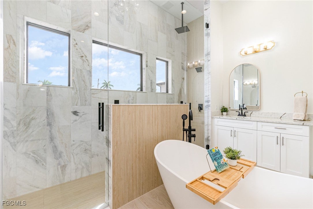 Cape Coral, Florida, 33993, United States, 5 Bedrooms Bedrooms, ,5 BathroomsBathrooms,Residential,Active,1989762