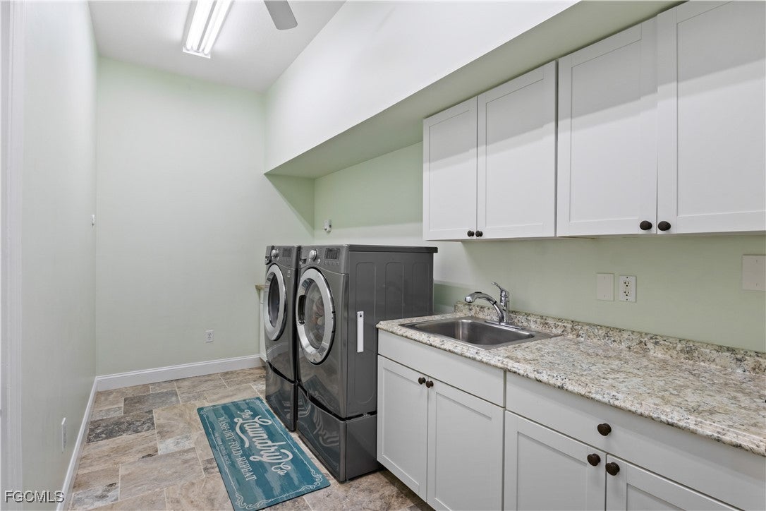 Cape Coral, Florida, 33914, United States, 3 Bedrooms Bedrooms, ,4 BathroomsBathrooms,Residential,Active,1962177