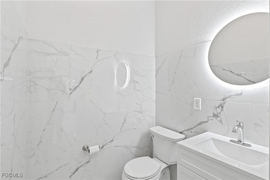 Cape Coral, Florida, 33991, United States, 4 Bedrooms Bedrooms, ,5 BathroomsBathrooms,Residential,Active,1944264