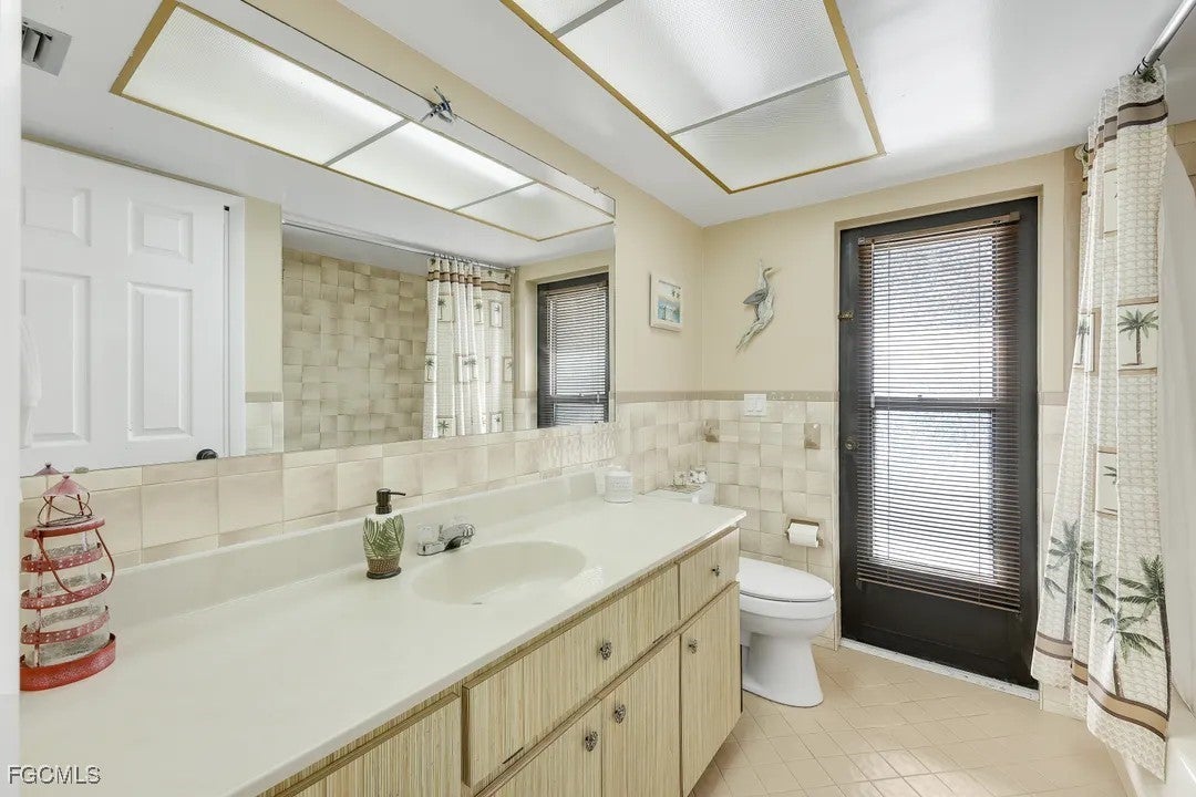 Cape Coral, Florida, 33914, United States, 3 Bedrooms Bedrooms, ,2 BathroomsBathrooms,Residential,Active,1996305