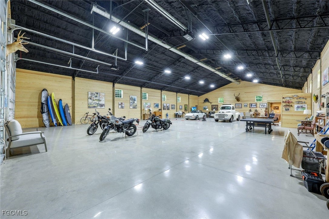 Alva, Florida, 33920, United States, 1 Bedroom Bedrooms, ,1 BathroomBathrooms,Residential,Active,1936413