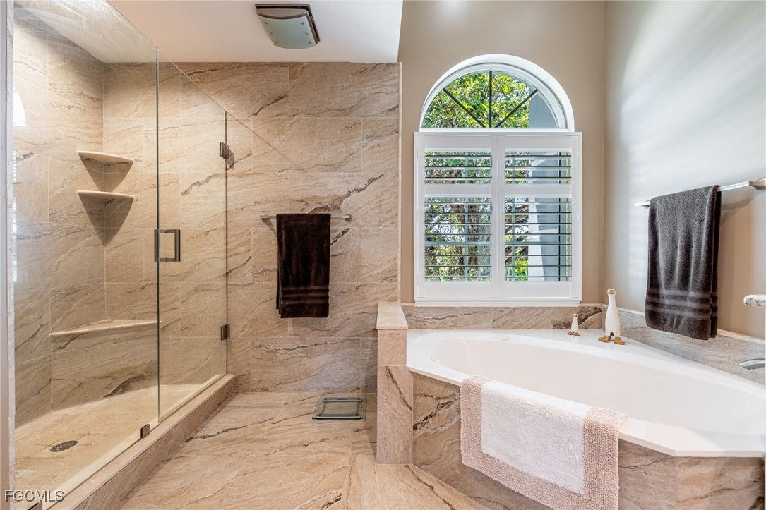 Sanibel, Florida, 33957, United States, 3 Bedrooms Bedrooms, ,5 BathroomsBathrooms,Residential,Active,1922536