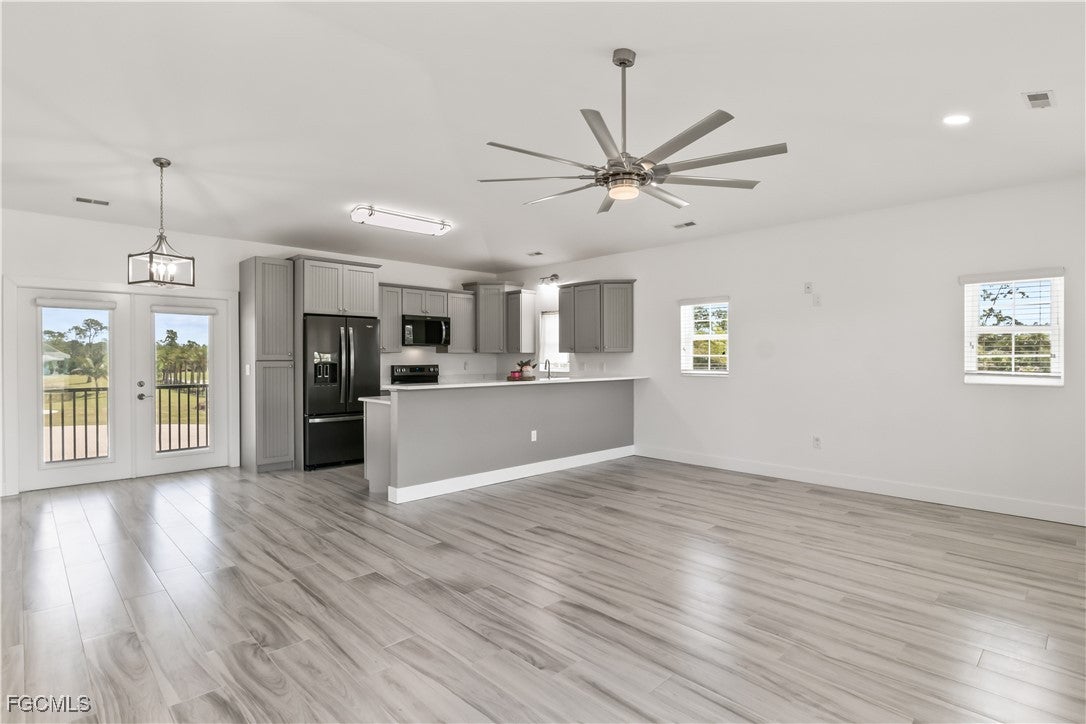 Punta Gorda, Florida, 33955, United States, 2 Bedrooms Bedrooms, ,4 BathroomsBathrooms,Residential,Active,1894224