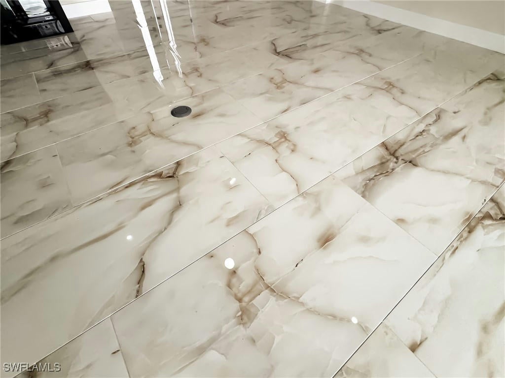Cape Coral, Florida, 33993, United States, ,2 BathroomsBathrooms,Residential,Active,1780403