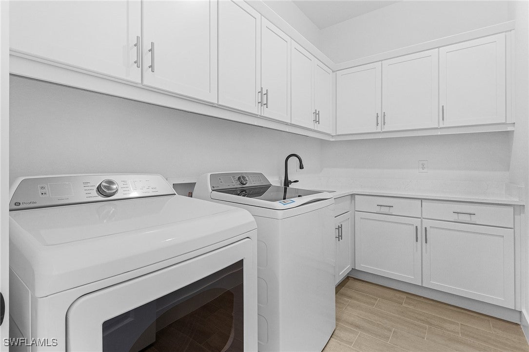 Cape Coral, Florida, 33993, United States, 4 Bedrooms Bedrooms, ,3 BathroomsBathrooms,Residential,Active,1715430