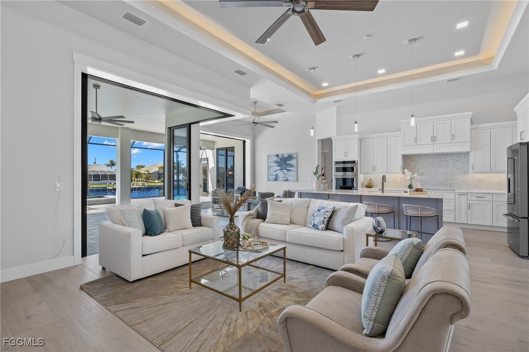 Cape Coral, Florida, 33993, United States, 4 Bedrooms Bedrooms, ,5 BathroomsBathrooms,Residential,Active,1903193