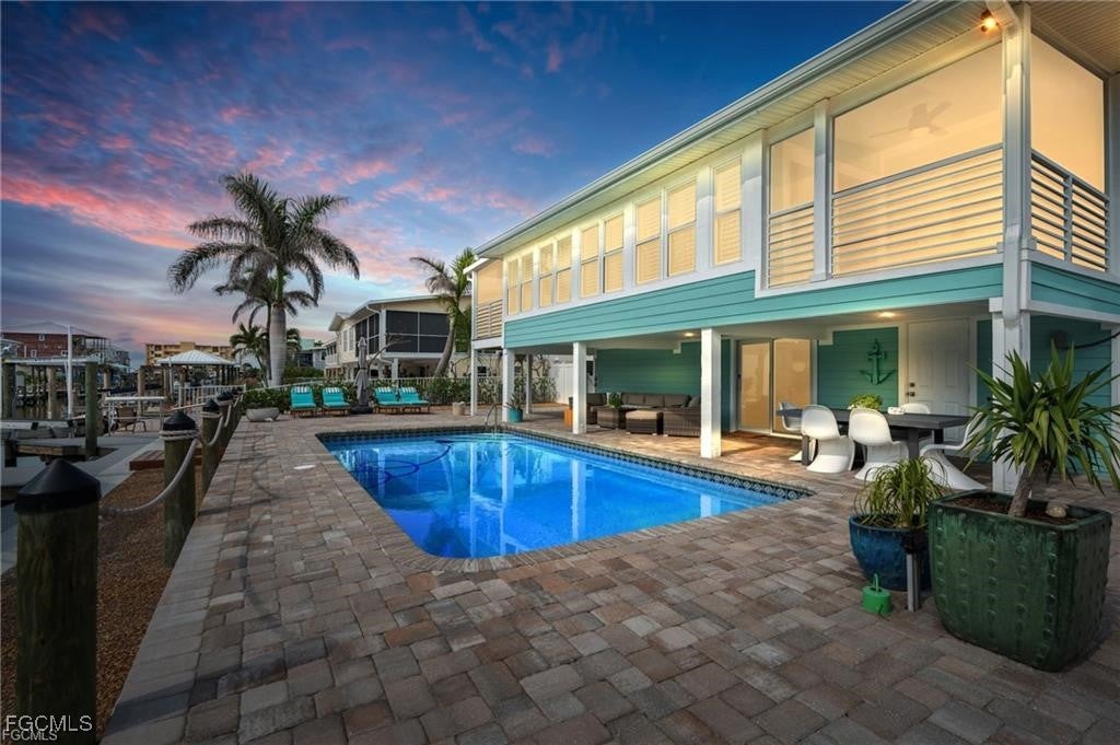 Fort Myers Beach, Florida, 33931, United States, 3 Bedrooms Bedrooms, ,3 BathroomsBathrooms,Residential,Active,1945460
