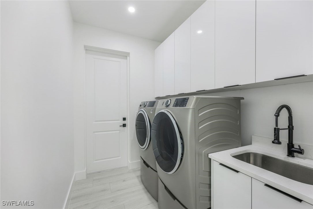 Cape Coral, Florida, 33914, United States, ,3 BathroomsBathrooms,Residential,Active,1782576