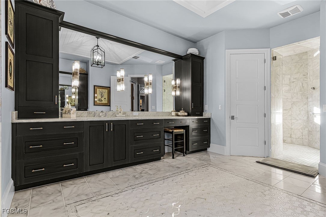 Miromar Lakes, Florida, 33913, United States, 4 Bedrooms Bedrooms, ,6 BathroomsBathrooms,Residential,Active,2010922