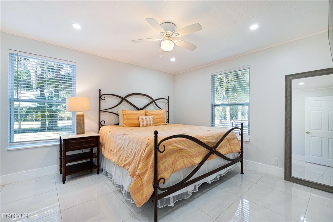 Alva, Florida, 33920, United States, 6 Bedrooms Bedrooms, ,4 BathroomsBathrooms,Residential,Active,2010171