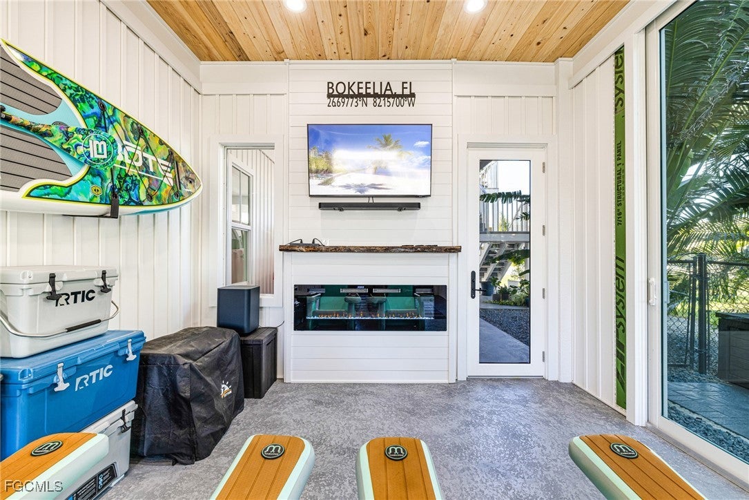 Bokeelia, Florida, 33922, United States, 4 Bedrooms Bedrooms, ,2 BathroomsBathrooms,Residential,Active,1992253